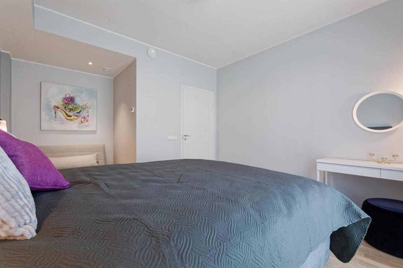 Central Apartments, Quiet With Free Parking And Ac. Tallinn Exterior photo