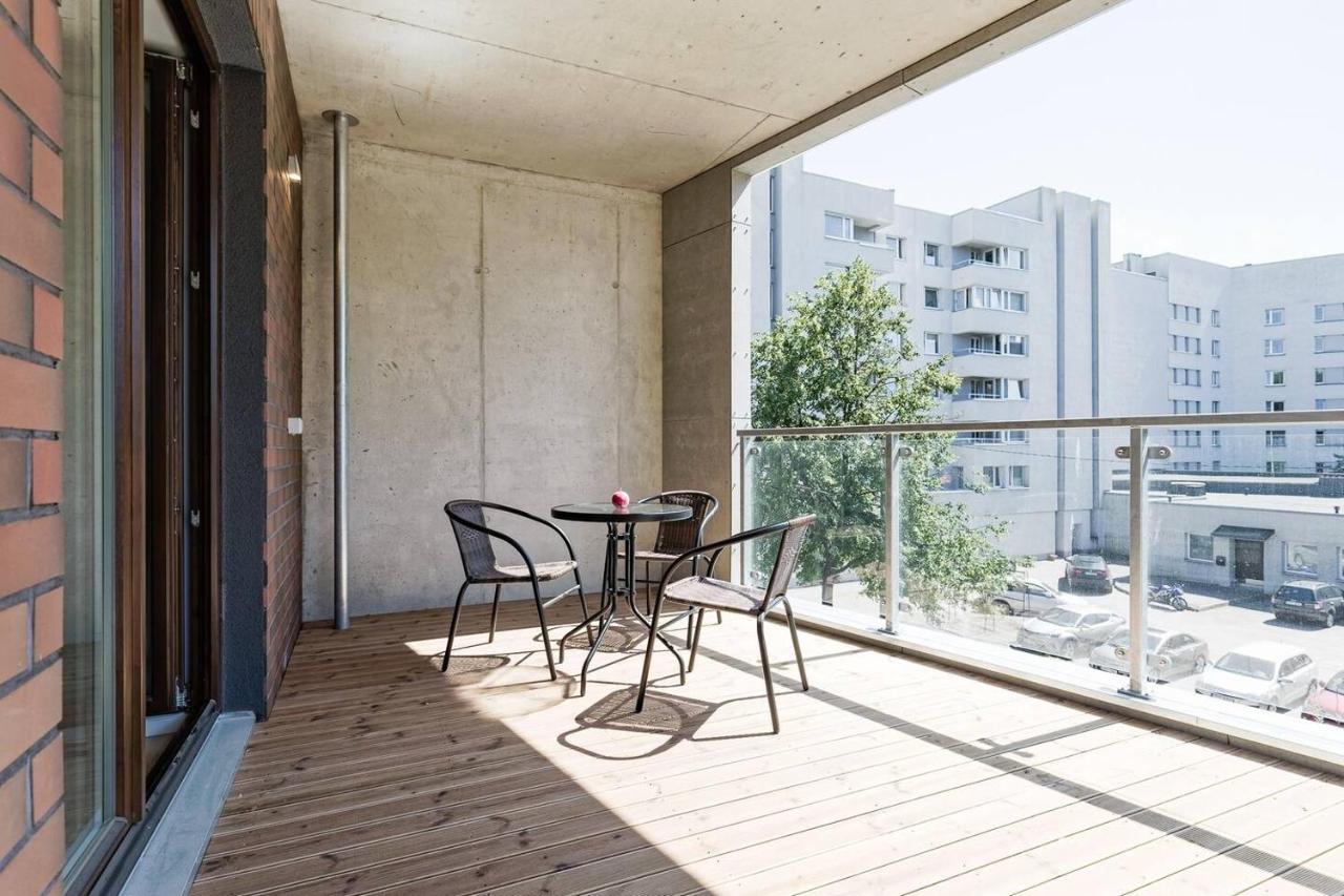 Central Apartments, Quiet With Free Parking And Ac. Tallinn Exterior photo