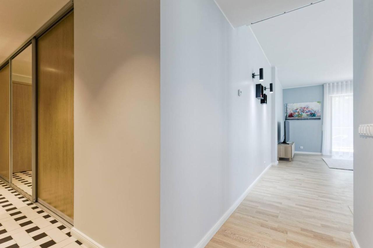 Central Apartments, Quiet With Free Parking And Ac. Tallinn Exterior photo