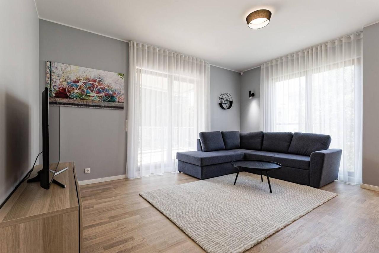 Central Apartments, Quiet With Free Parking And Ac. Tallinn Exterior photo