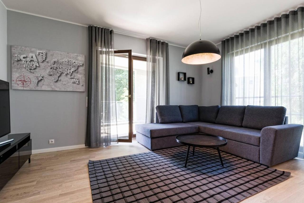 Central Apartments, Quiet With Free Parking And Ac. Tallinn Exterior photo