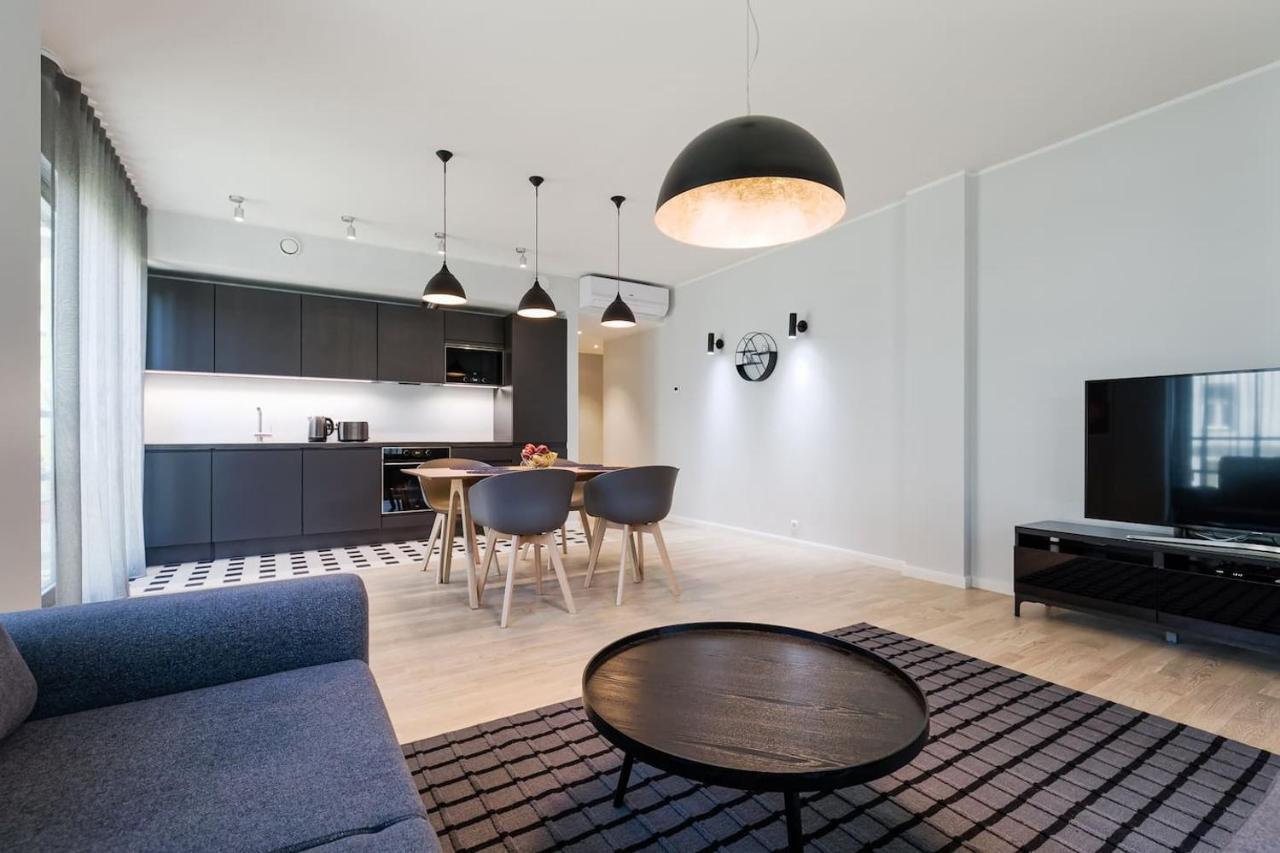 Central Apartments, Quiet With Free Parking And Ac. Tallinn Exterior photo