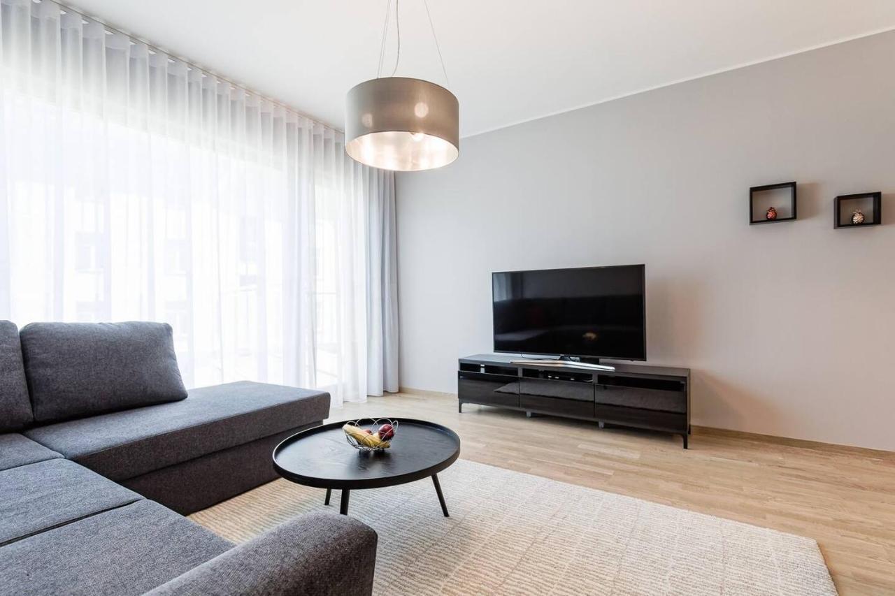 Central Apartments, Quiet With Free Parking And Ac. Tallinn Exterior photo