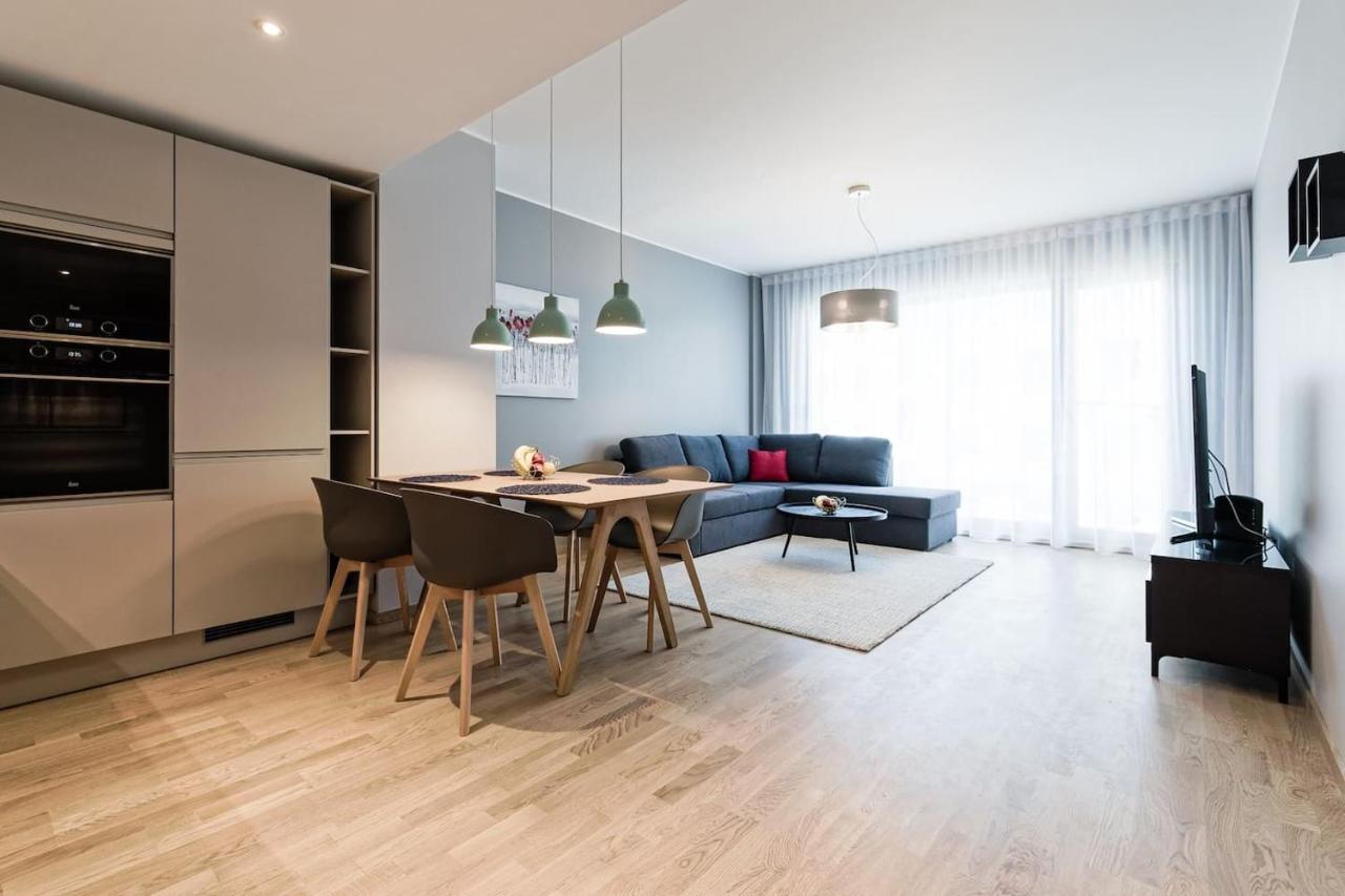 Central Apartments, Quiet With Free Parking And Ac. Tallinn Exterior photo