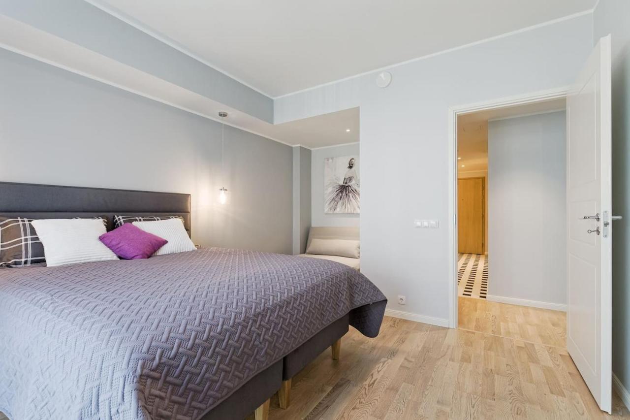 Central Apartments, Quiet With Free Parking And Ac. Tallinn Exterior photo