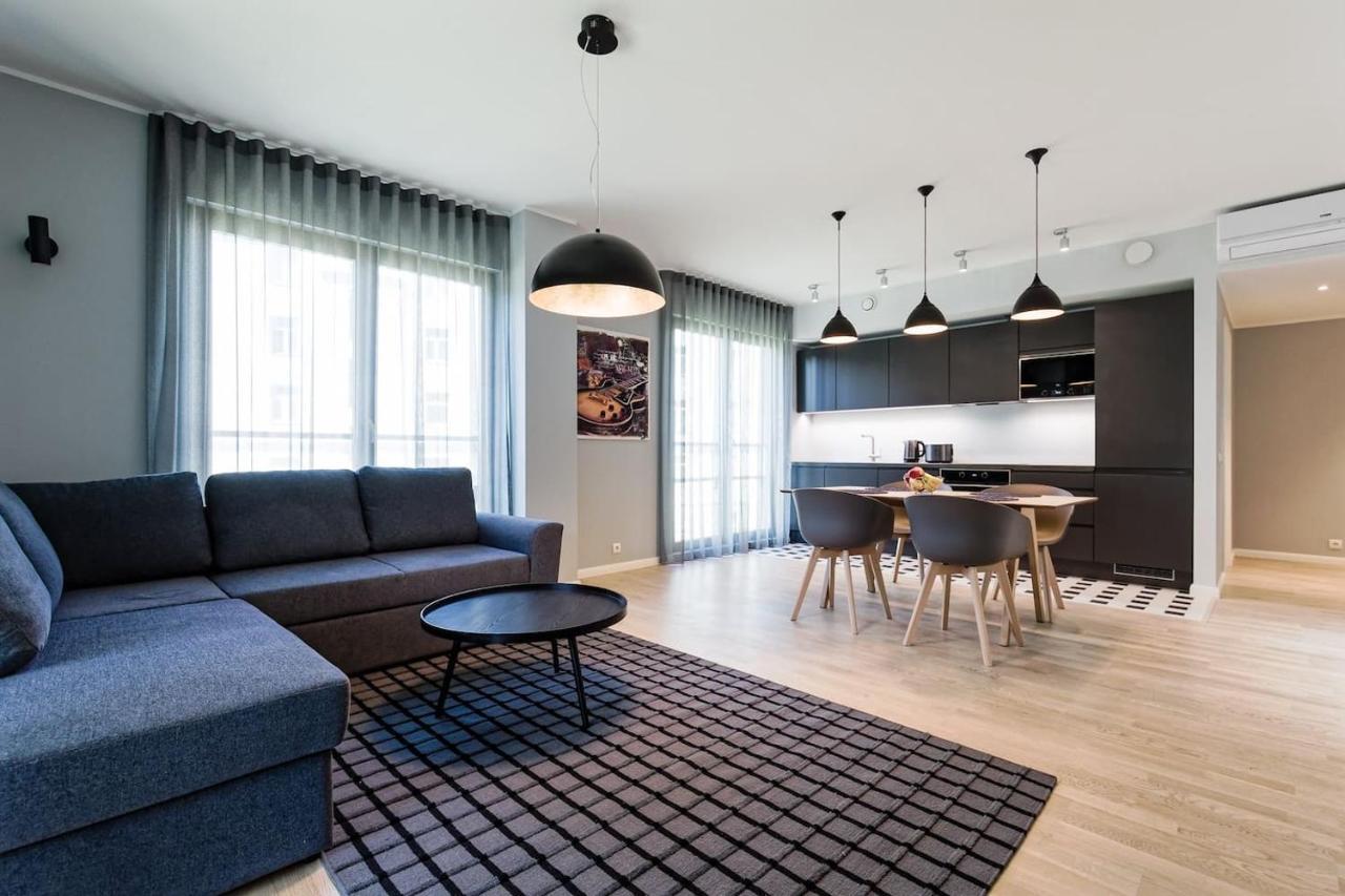 Central Apartments, Quiet With Free Parking And Ac. Tallinn Exterior photo