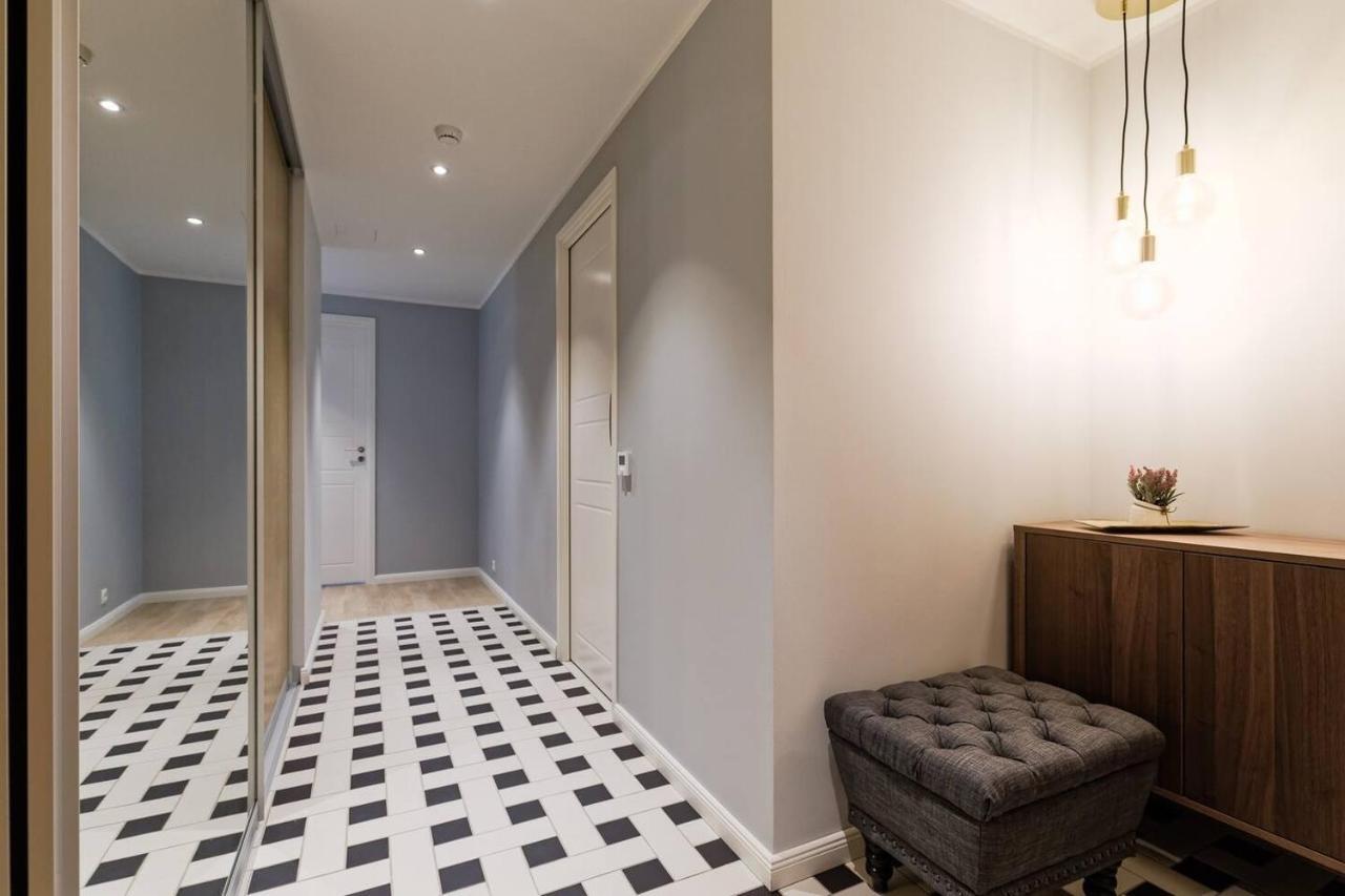 Central Apartments, Quiet With Free Parking And Ac. Tallinn Exterior photo